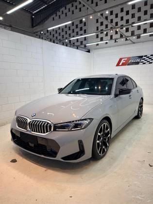 BMW 320i 2.0 16V TURBO FLEX M SPORT AUTOMÁTICO BMW 320i 2.0 16V TURBO FLEX M SPORT AUTOMÁTICO
